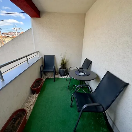 Appartement 3 *