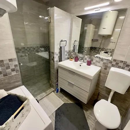 3 Apartment